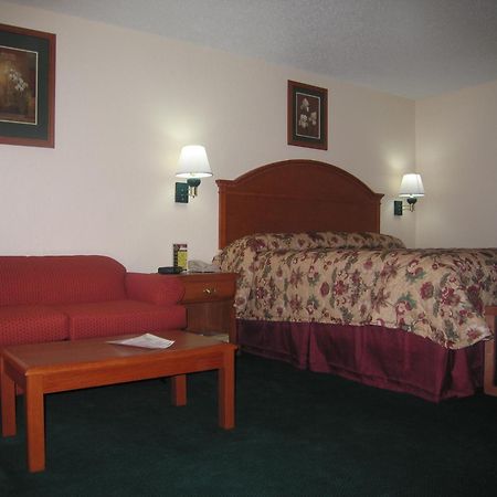 Americas Best Value Inn Lubbock East Szoba fotó