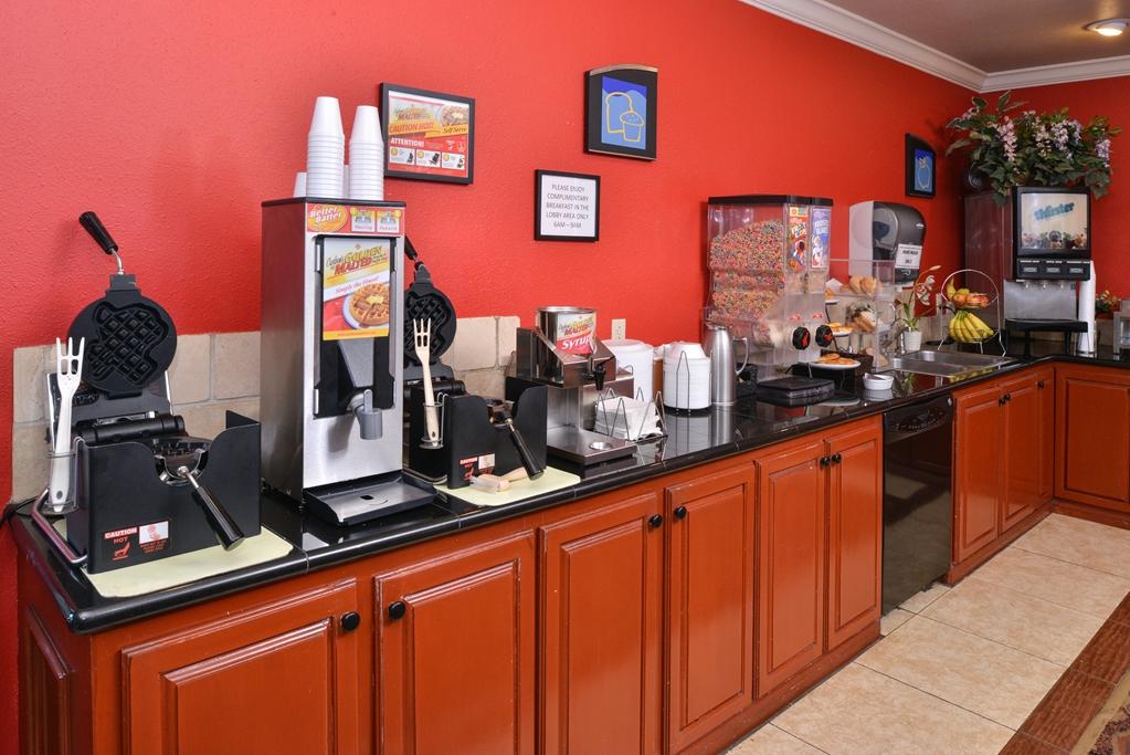 Americas Best Value Inn Lubbock East Étterem fotó