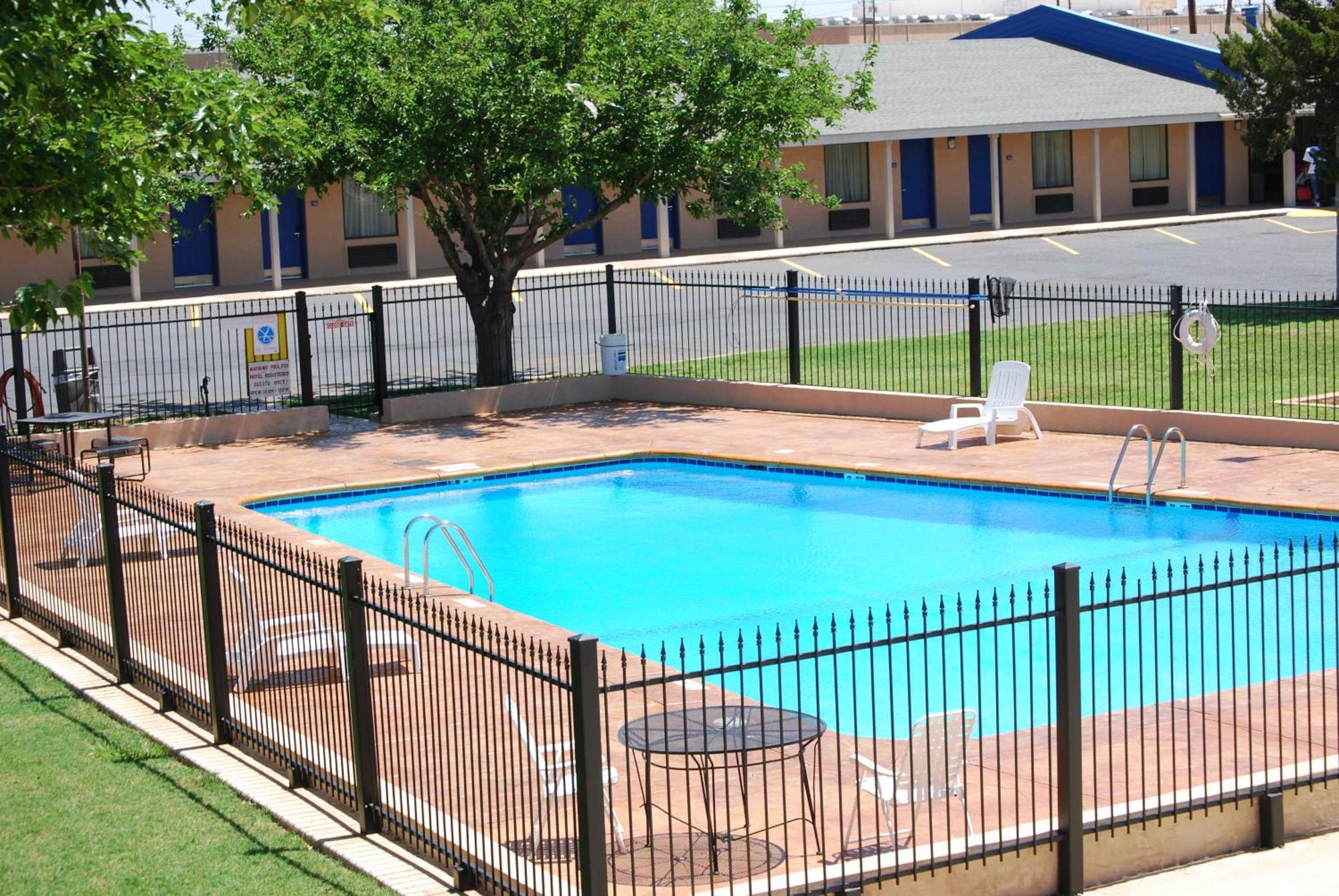 Americas Best Value Inn Lubbock East Kültér fotó