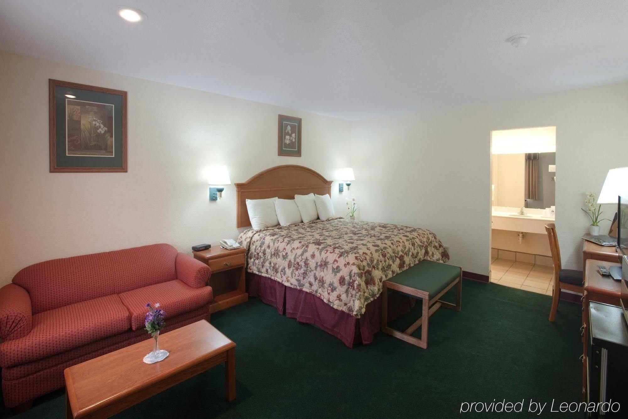 Americas Best Value Inn Lubbock East Kültér fotó