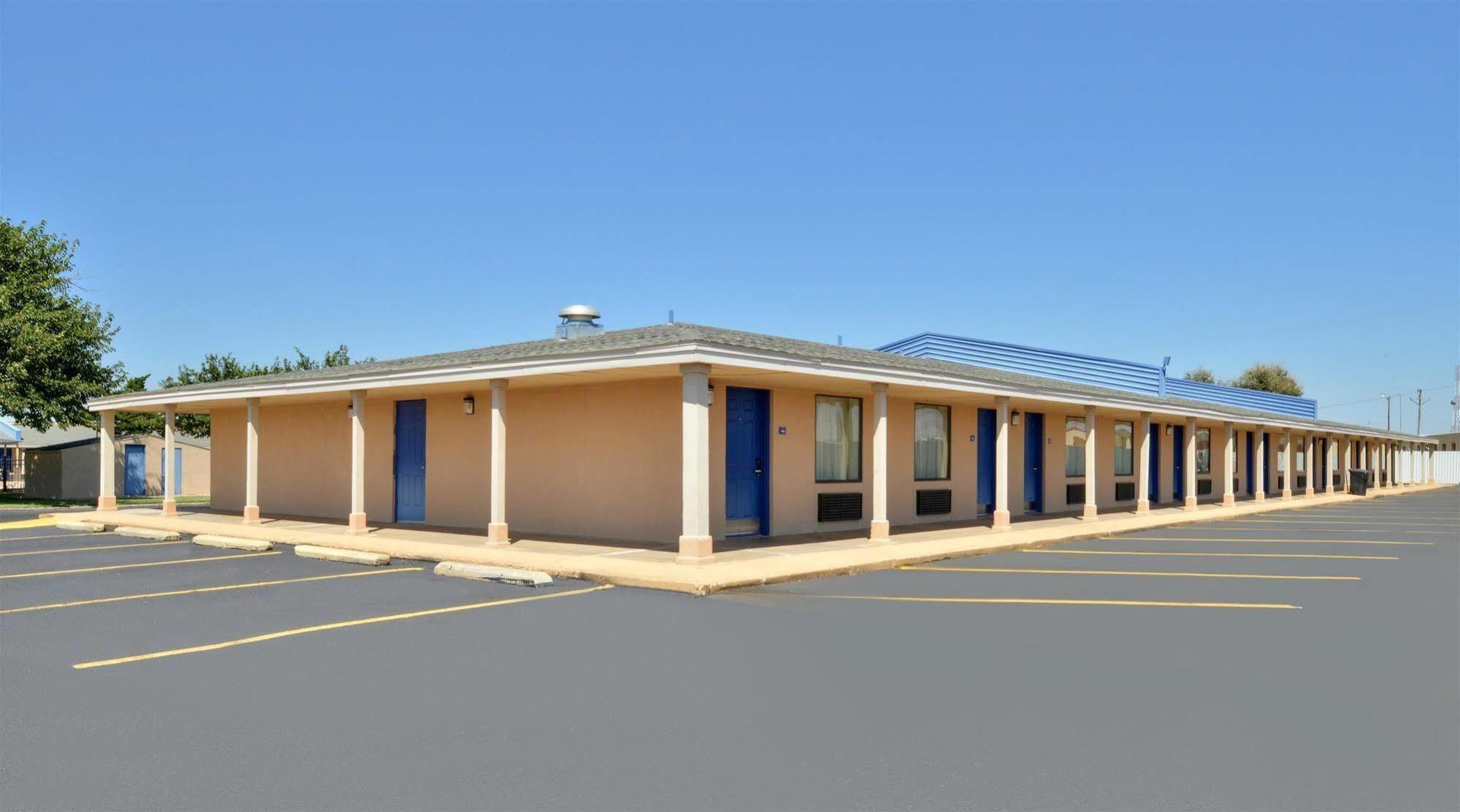 Americas Best Value Inn Lubbock East Kültér fotó