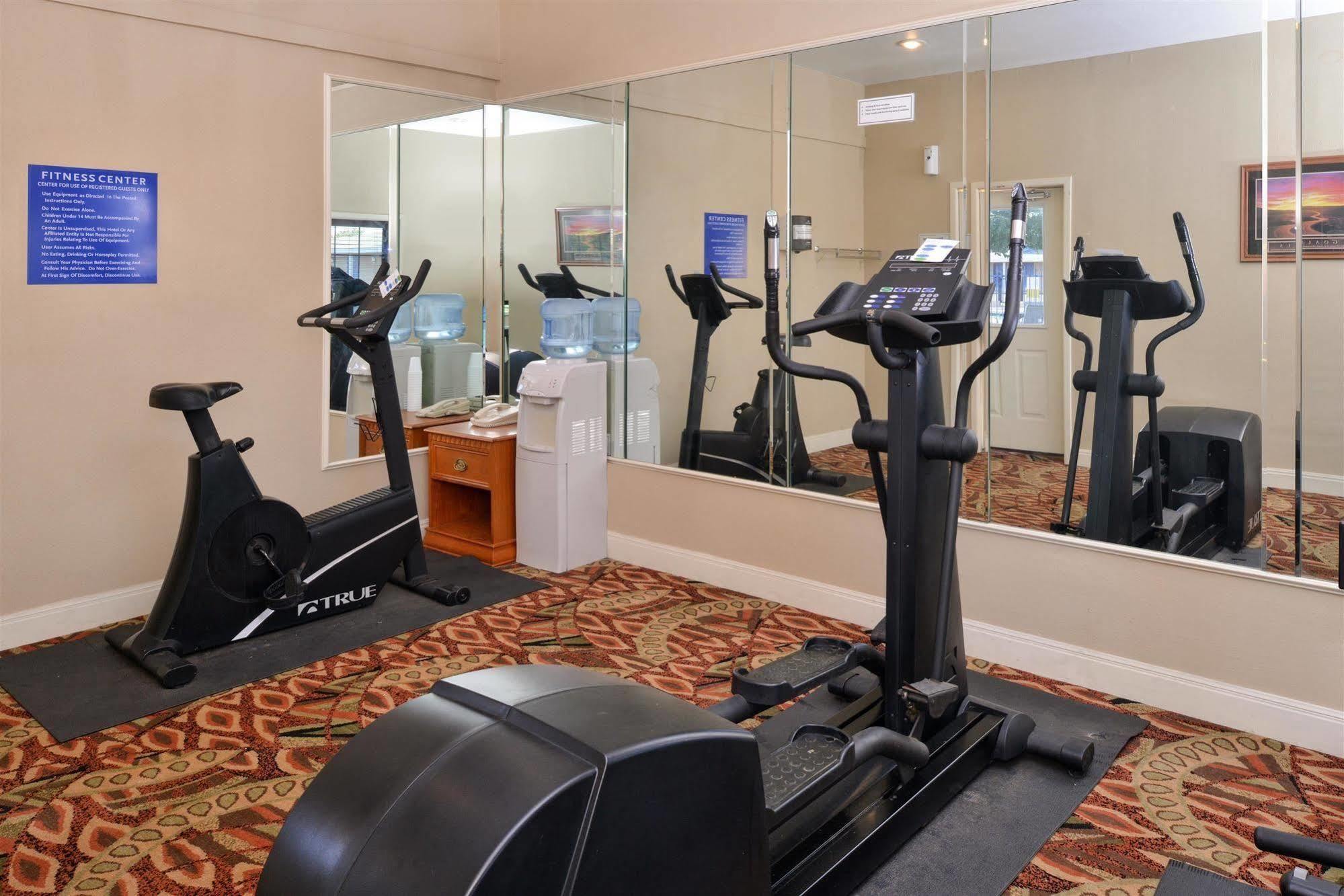 Americas Best Value Inn Lubbock East Kültér fotó